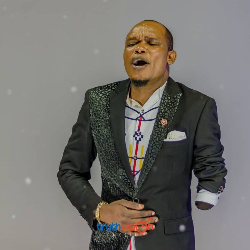 Solomon Mkubwa - Uwe Nami Bwana