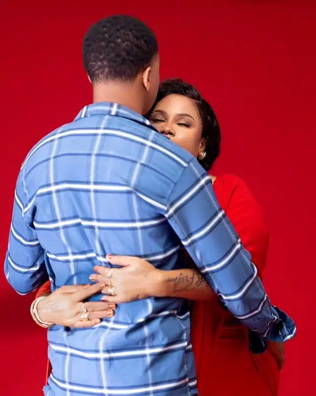 Easyman Ft. Isha Mashauzi - Siyawezi