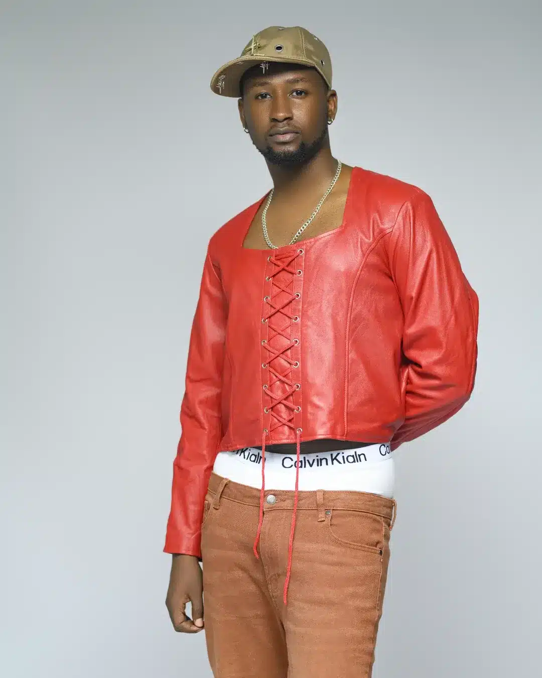 Robby Vibe - Omo Lomo