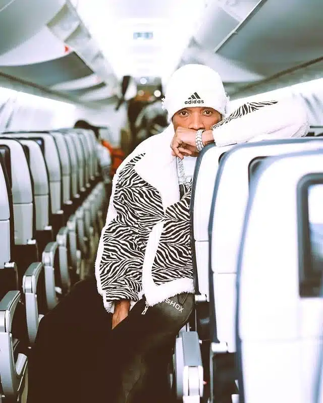 Dulla Makabila - Dakika Moja